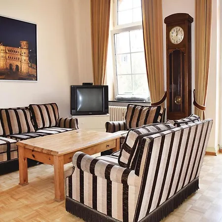 Haus Porta Nigra V Apartment Trier